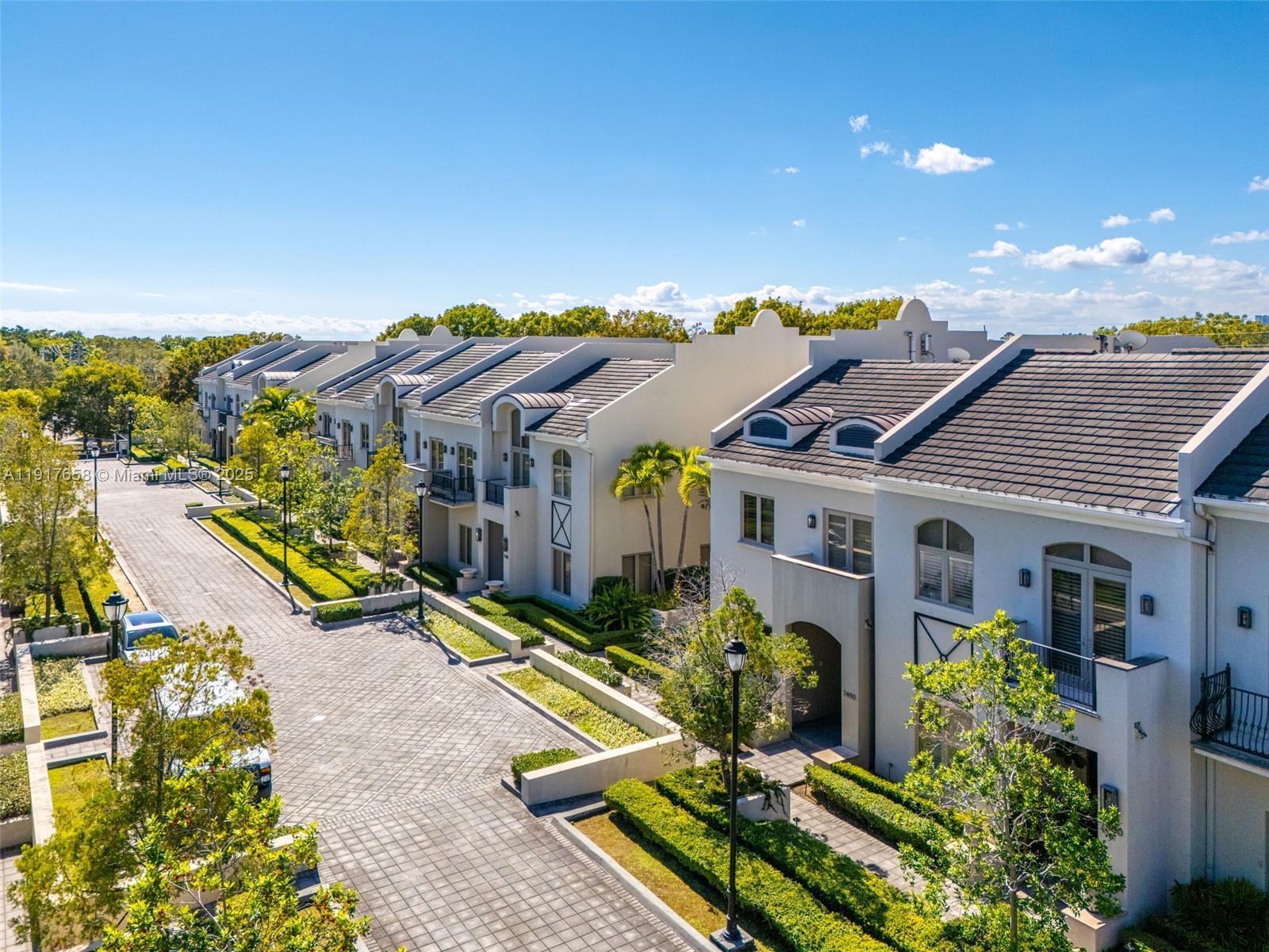 OAK LANE - Residential