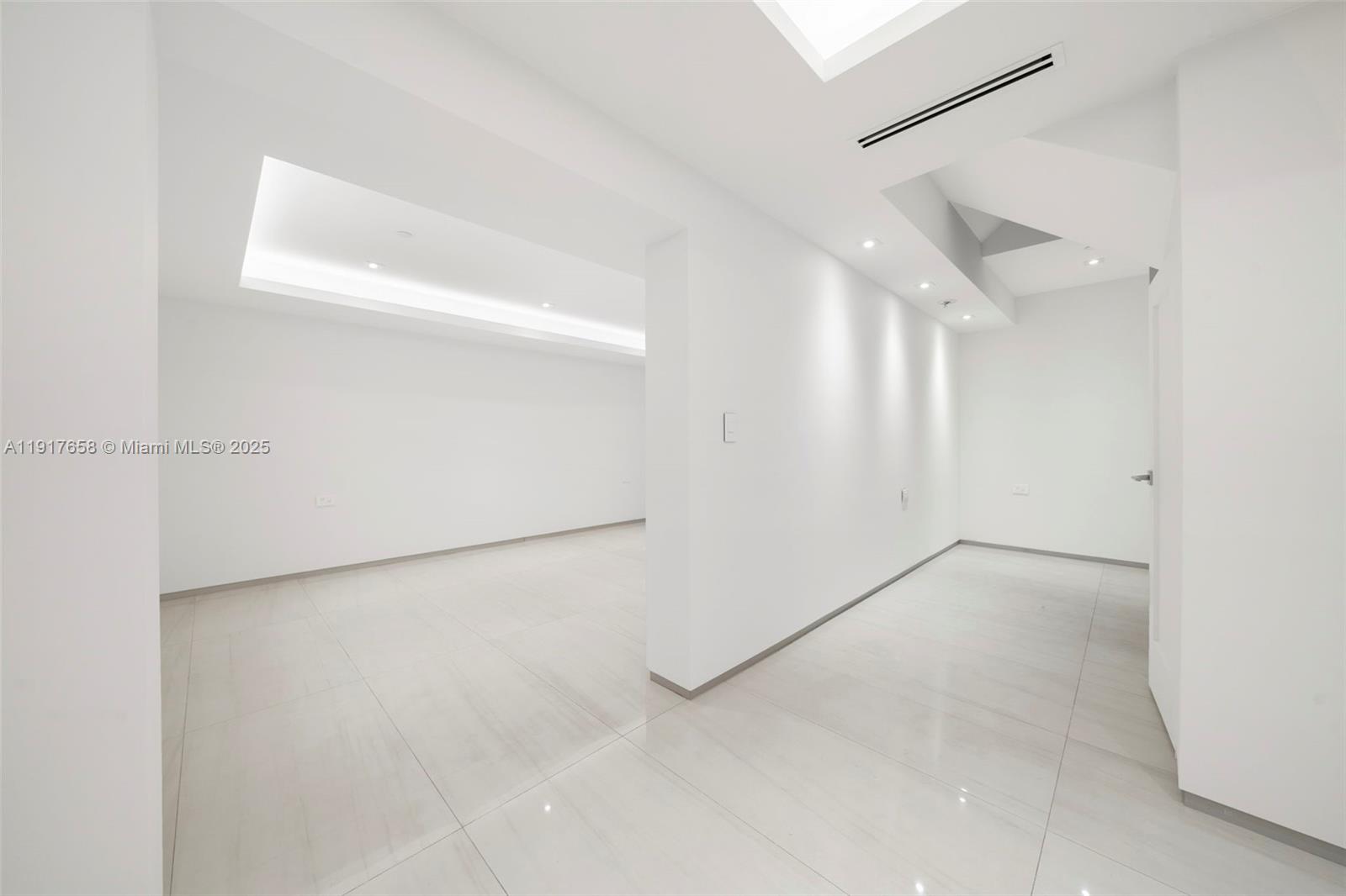 OAK LANE - Residential