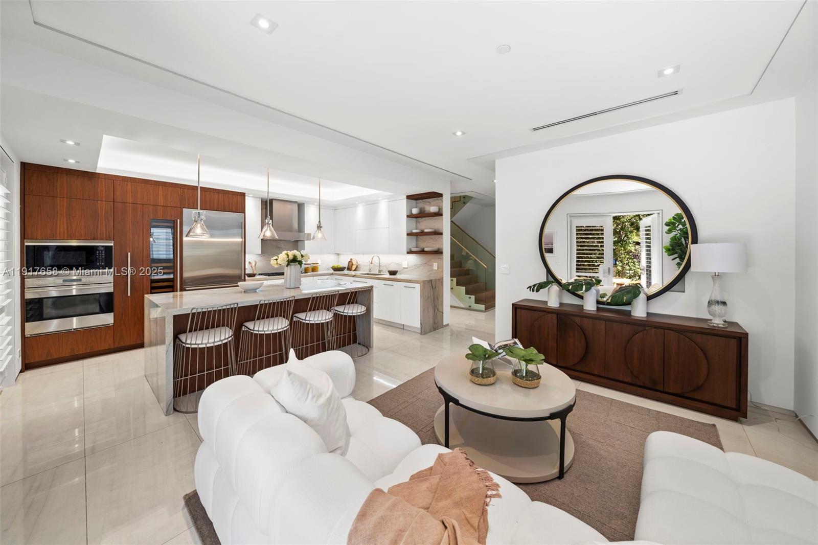 OAK LANE - Residential