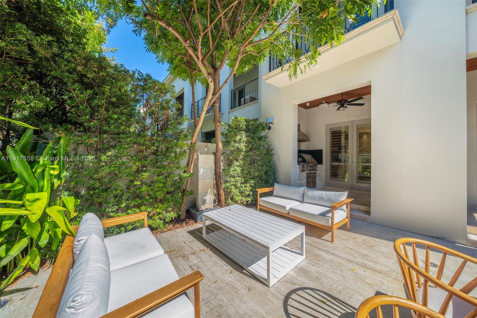 OAK LANE - Residential