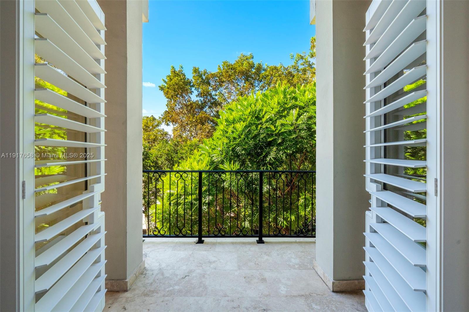 OAK LANE - Residential