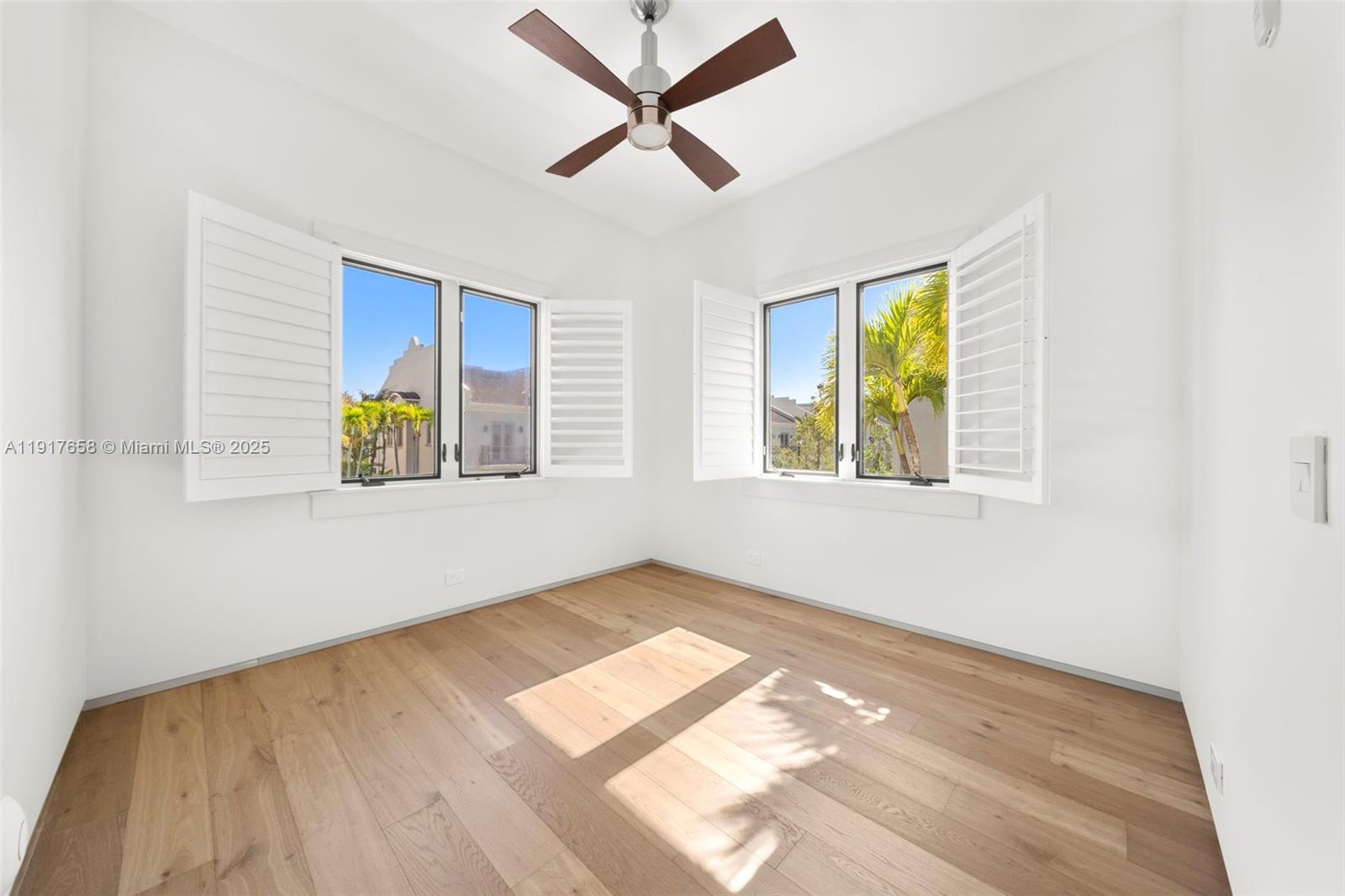 OAK LANE - Residential