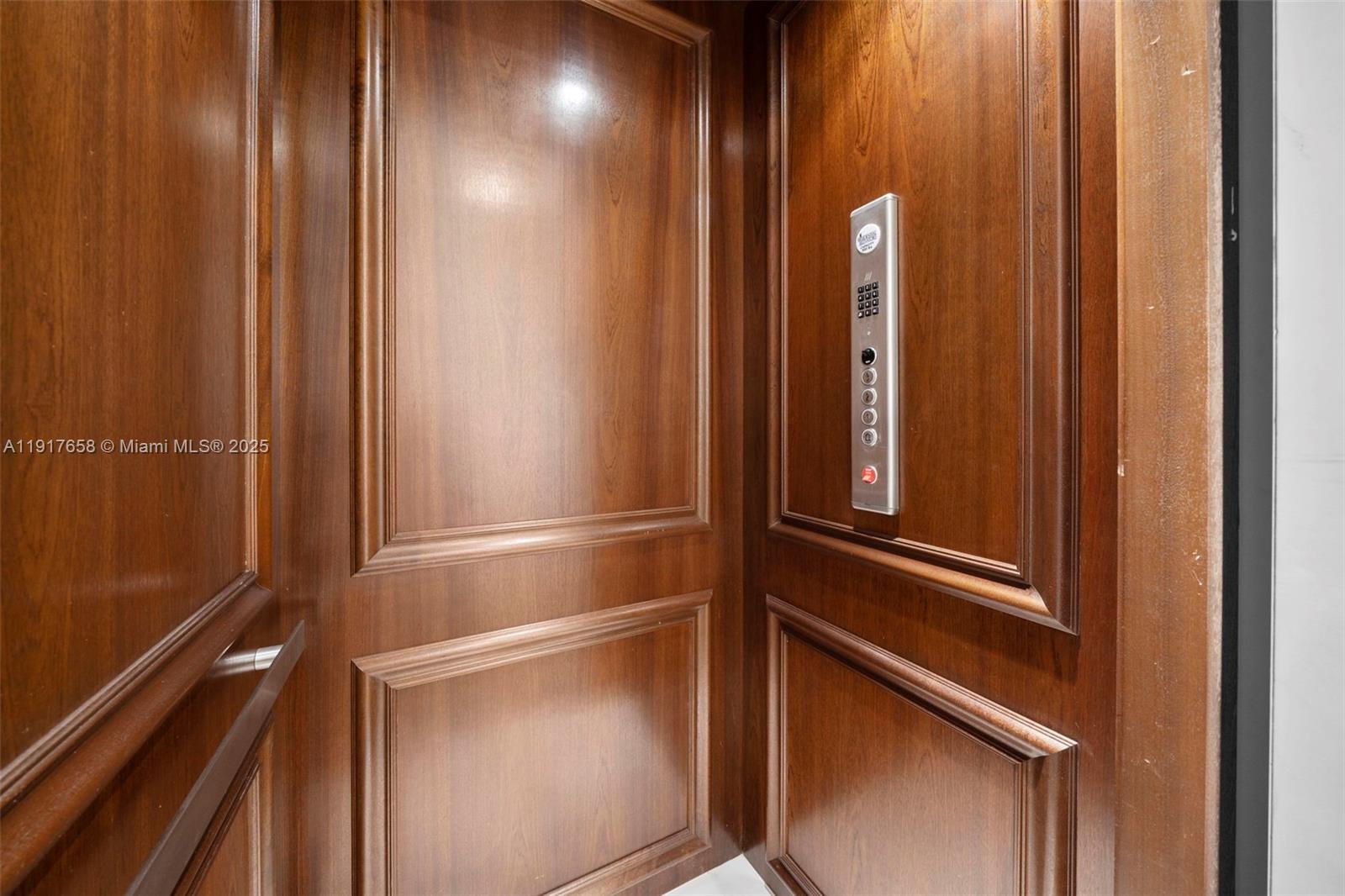 OAK LANE - Residential