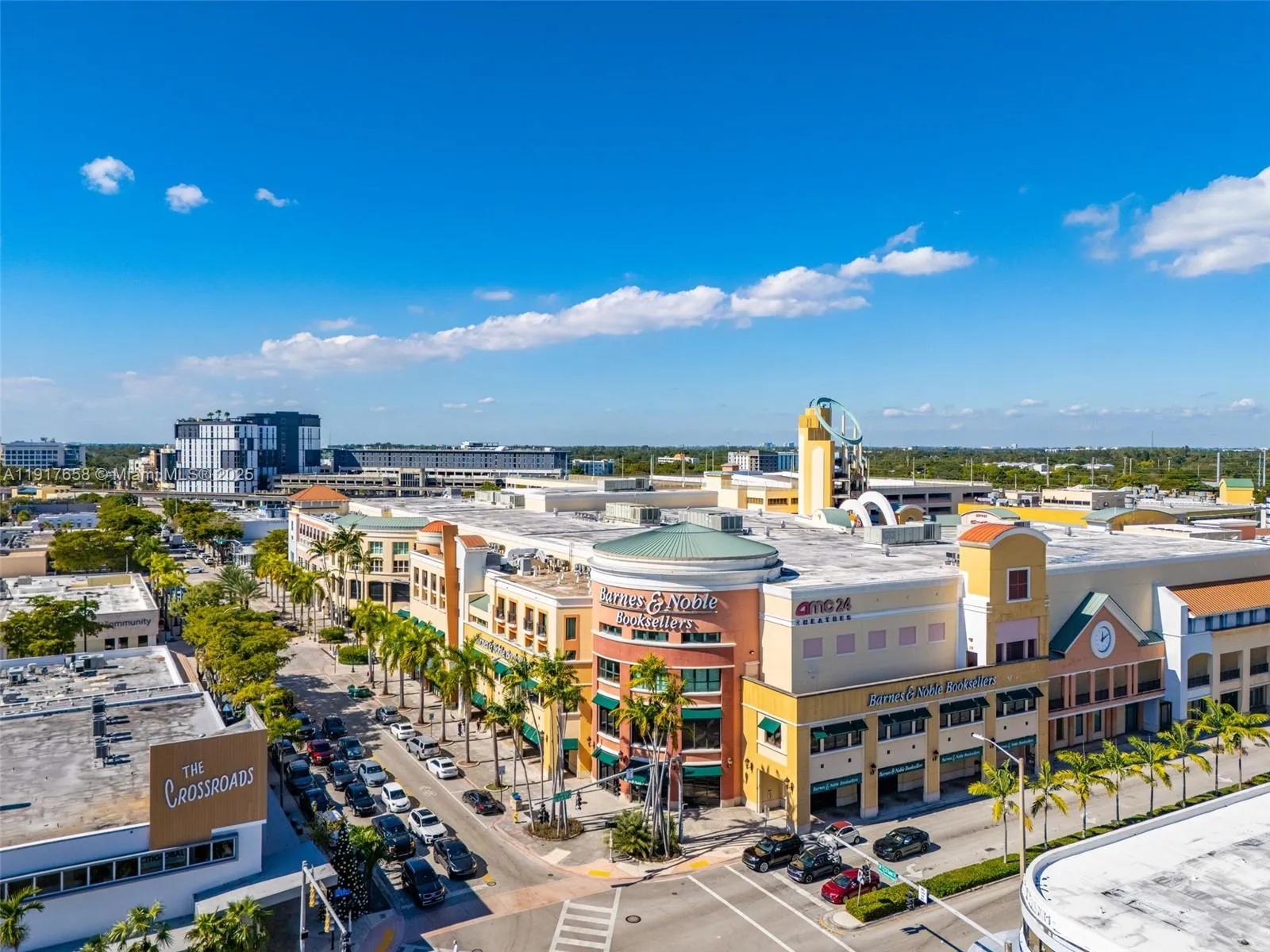 Miami, Florida 33143, United States, 3 Bedrooms Bedrooms, ,5 BathroomsBathrooms,Residential,Active,247049