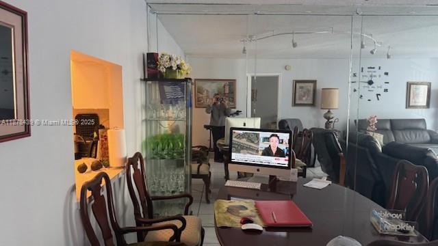 IMPERIAL TOWERS NORTH CON - Residential