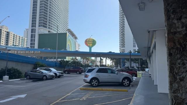 IMPERIAL TOWERS NORTH CON - Residential