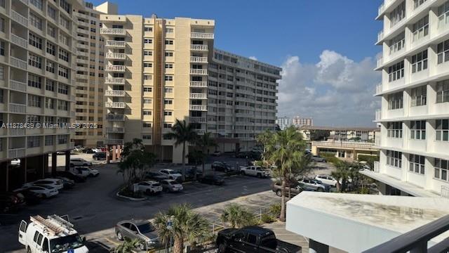 IMPERIAL TOWERS NORTH CON - Residential