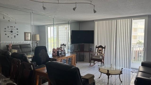 IMPERIAL TOWERS NORTH CON - Residential