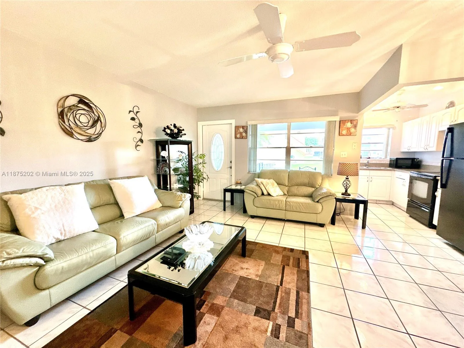 Hollywood, Florida 33021, United States, 1 Bedroom Bedrooms, ,2 BathroomsBathrooms,Residential,Active,210344