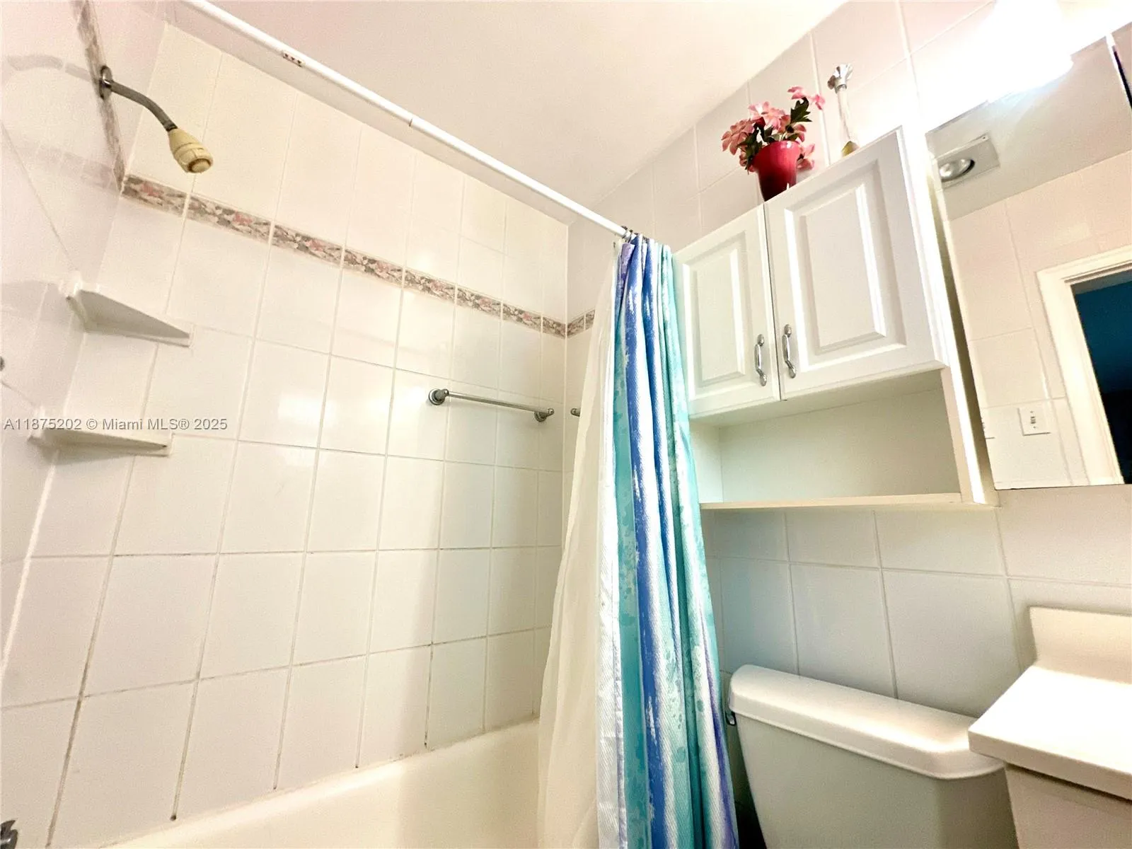 Hollywood, Florida 33021, United States, 1 Bedroom Bedrooms, ,2 BathroomsBathrooms,Residential,Active,210344