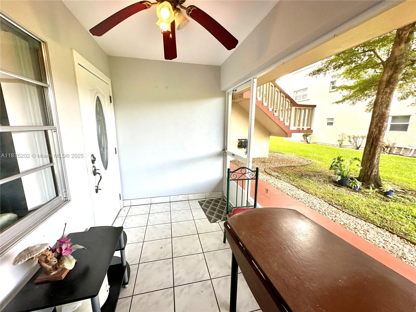 Hollywood, Florida 33021, United States, 1 Bedroom Bedrooms, ,2 BathroomsBathrooms,Residential,Active,210344