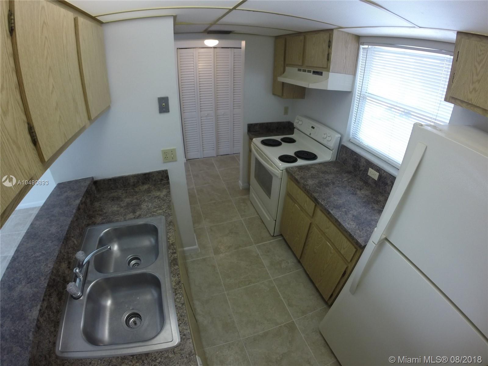 COUNTRY GARDENS CONDO - Residential