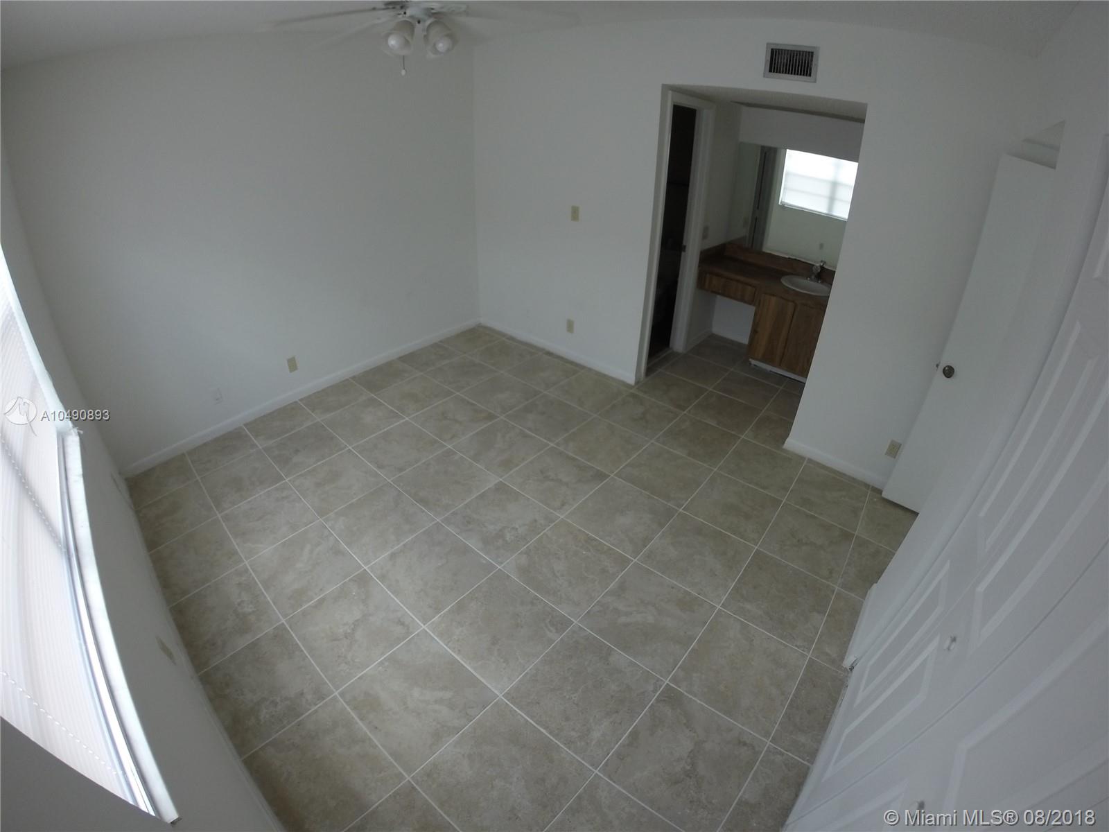 COUNTRY GARDENS CONDO - Residential