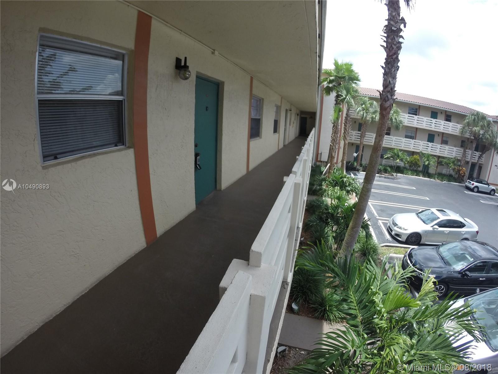 COUNTRY GARDENS CONDO - Residential