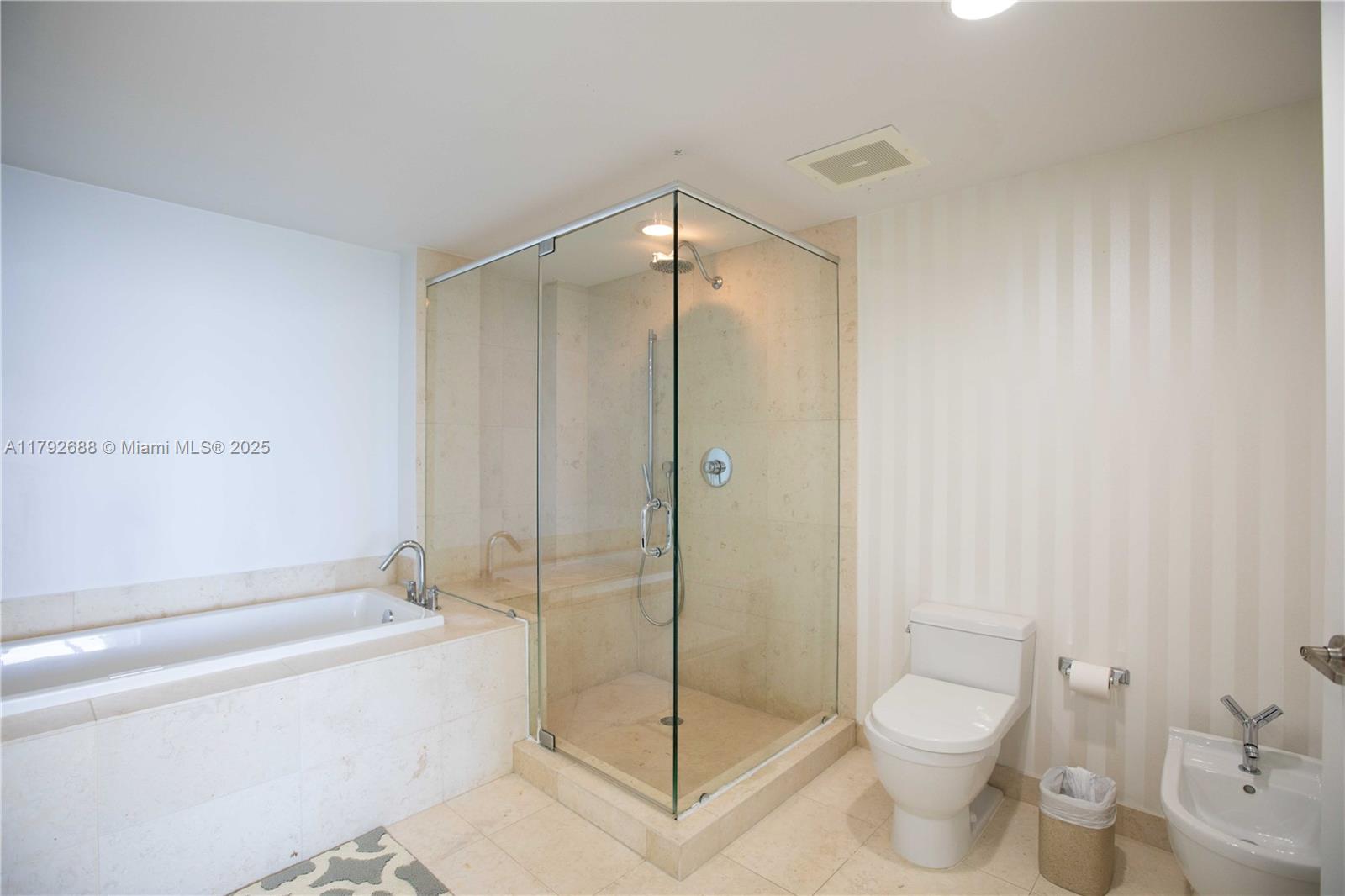 ICON BRICKELL CONDO NO 1 - Residential