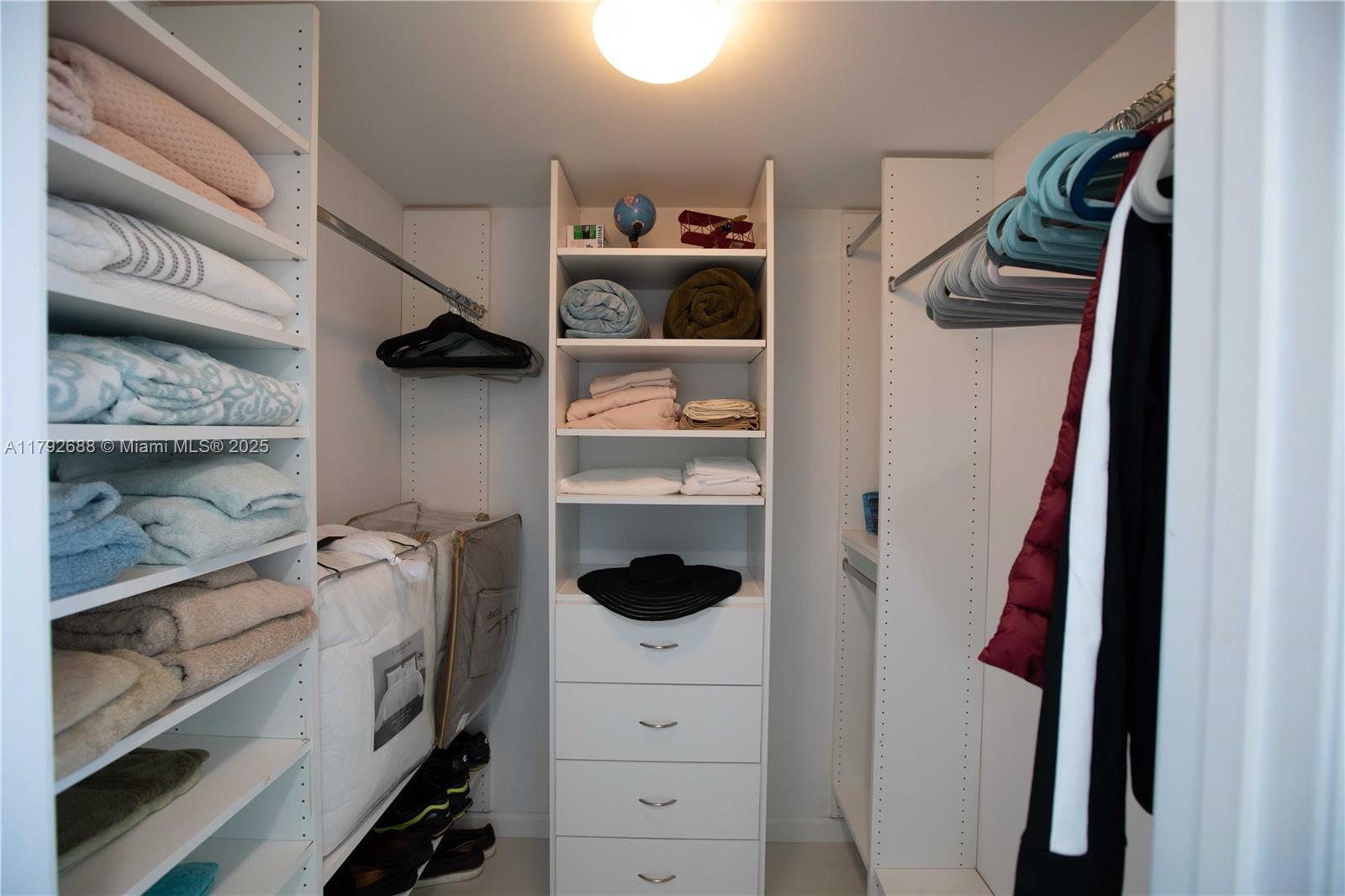 ICON BRICKELL CONDO NO 1 - Residential