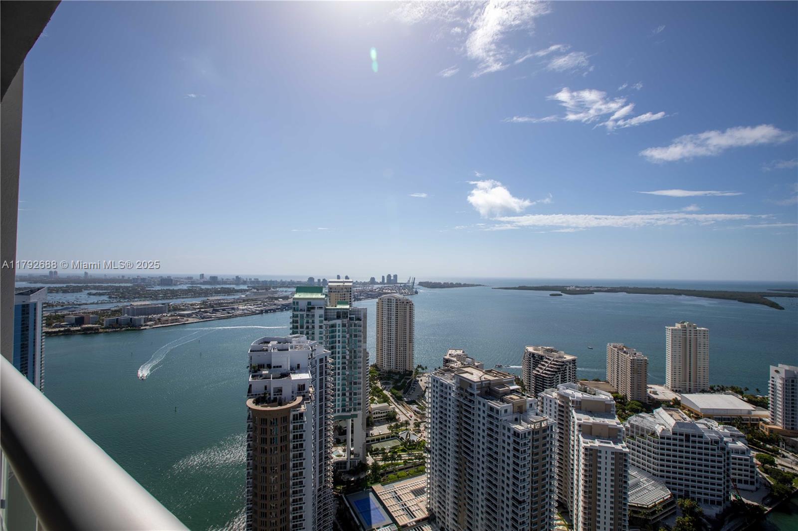 Property for Sale at 475 Brickell Ave 5007, Miami, Broward County, Florida - Bedrooms: 2 
Bathrooms: 2  - $1,175,000