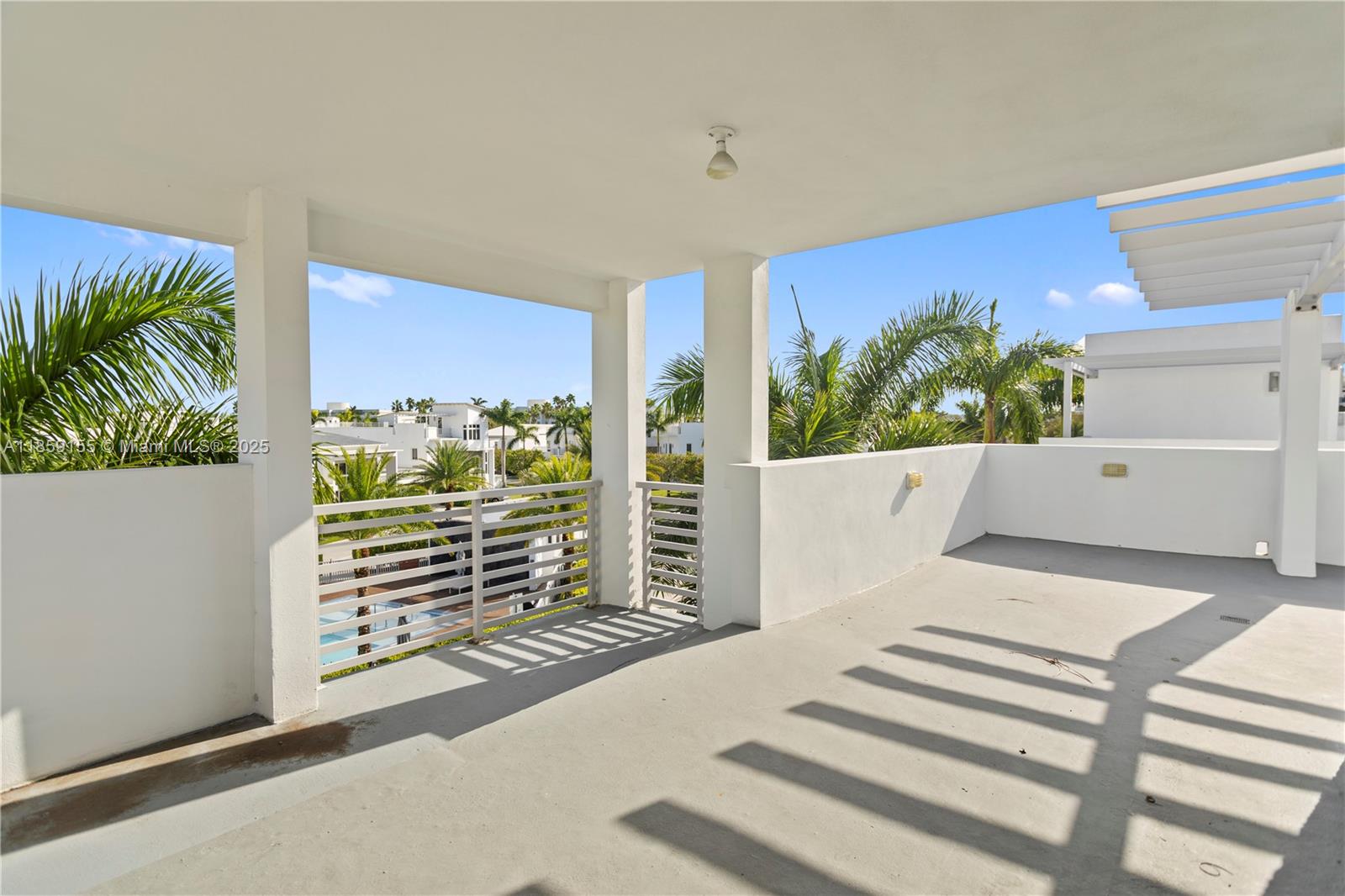 OASIS PARK SQUARE AT DORA - Residential