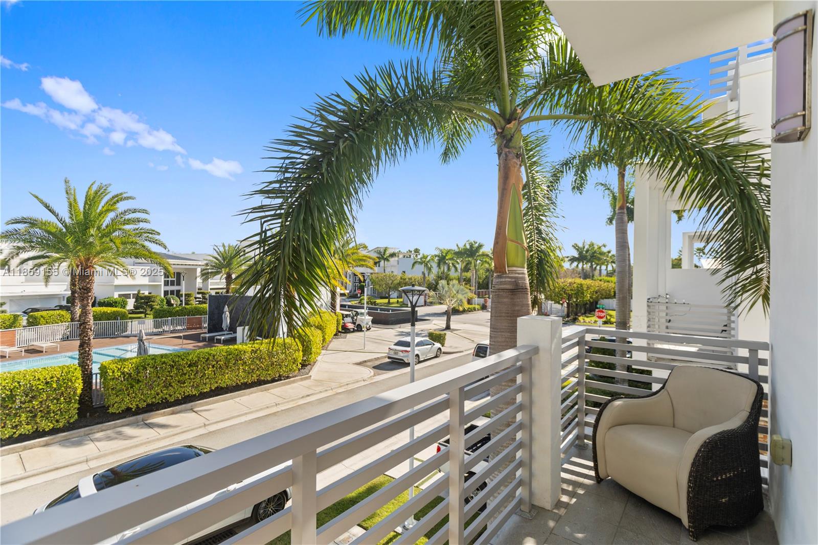 OASIS PARK SQUARE AT DORA - Residential