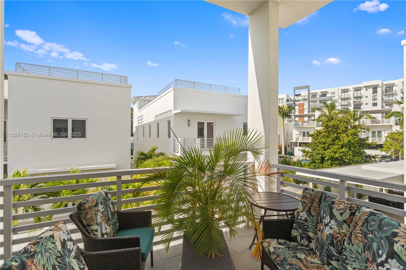 OASIS PARK SQUARE AT DORA - Residential