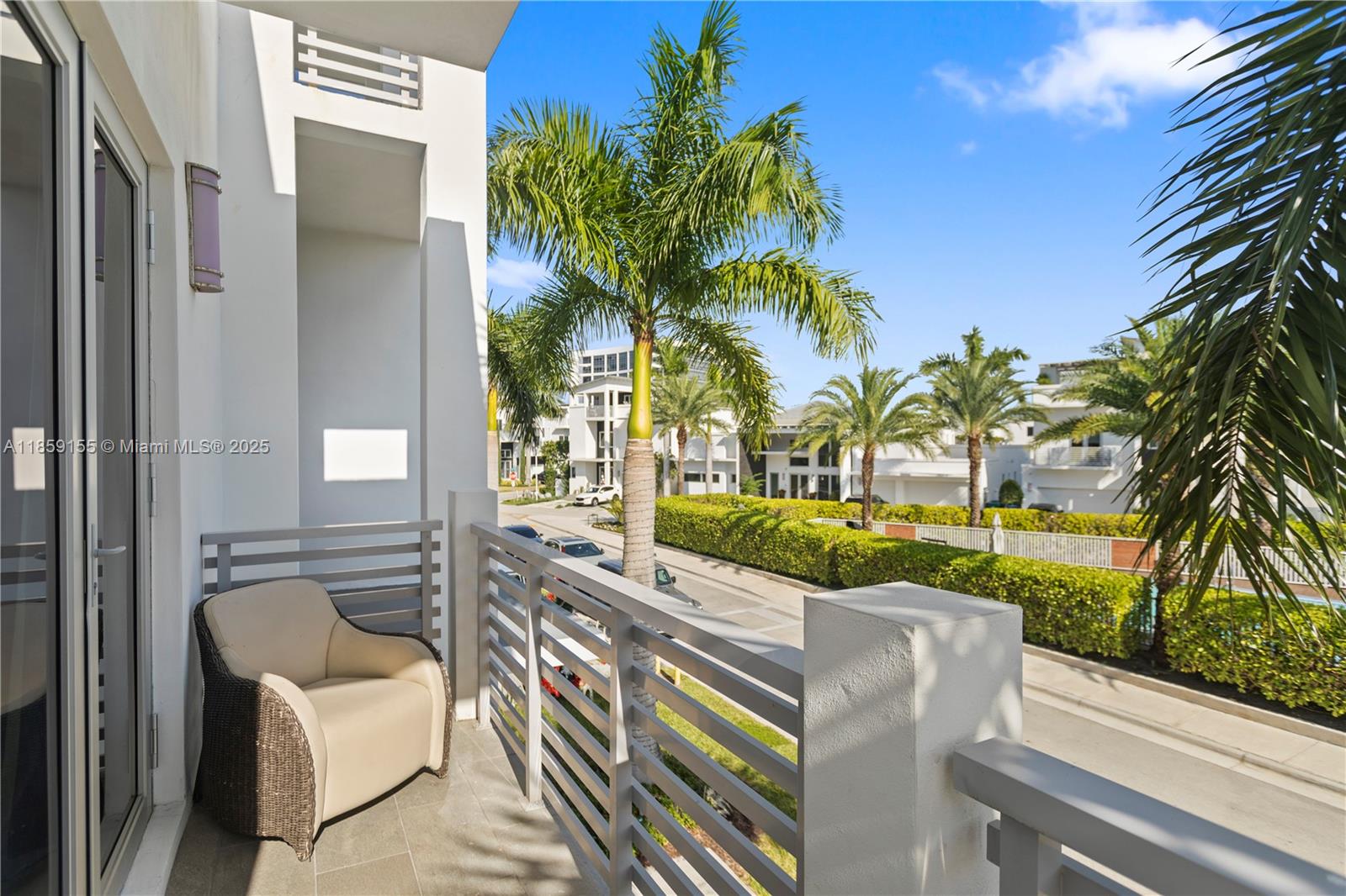 OASIS PARK SQUARE AT DORA - Residential