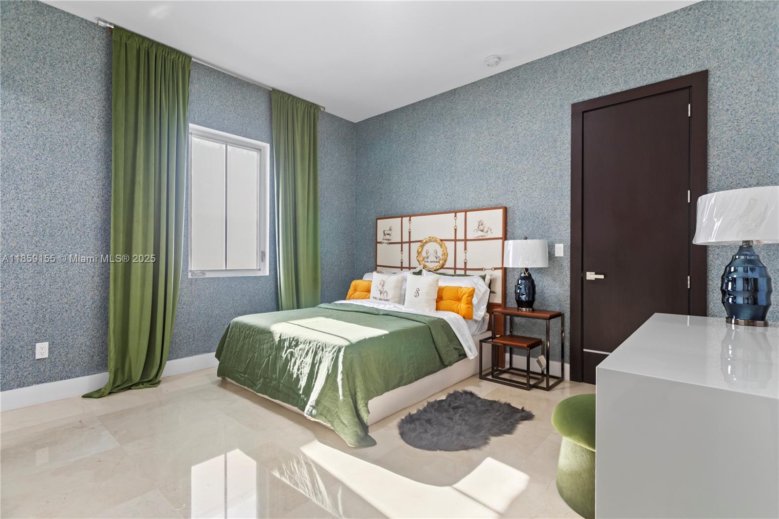 OASIS PARK SQUARE AT DORA - Residential