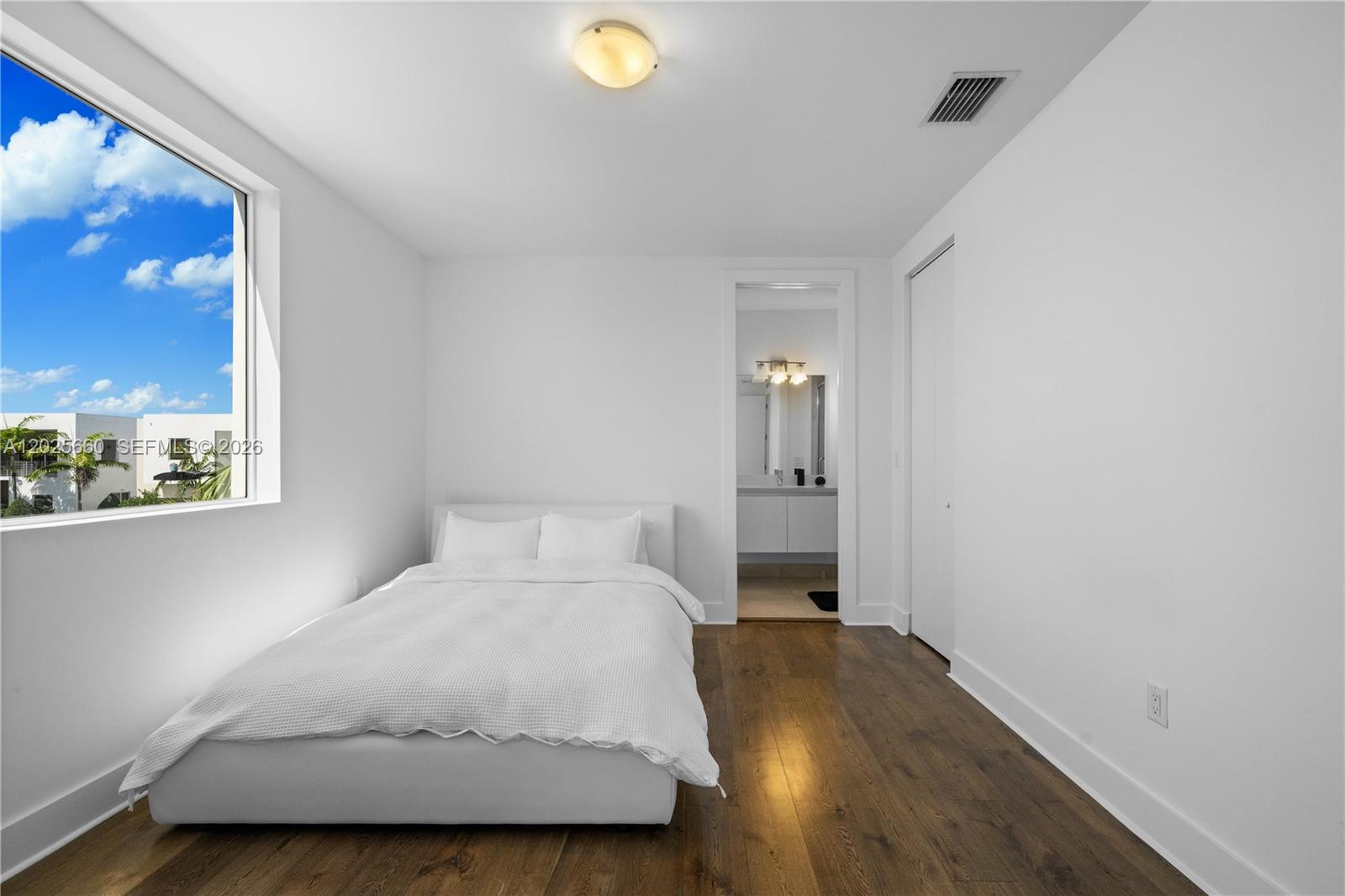 DORAL COMMONS RESIDENTIAL - Residential
