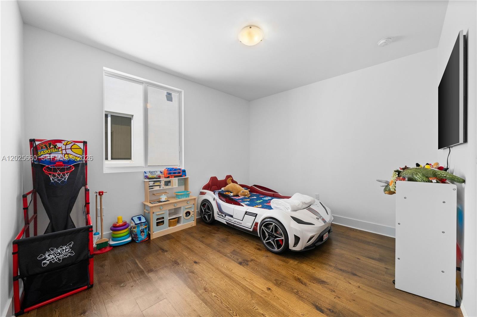 DORAL COMMONS RESIDENTIAL - Residential