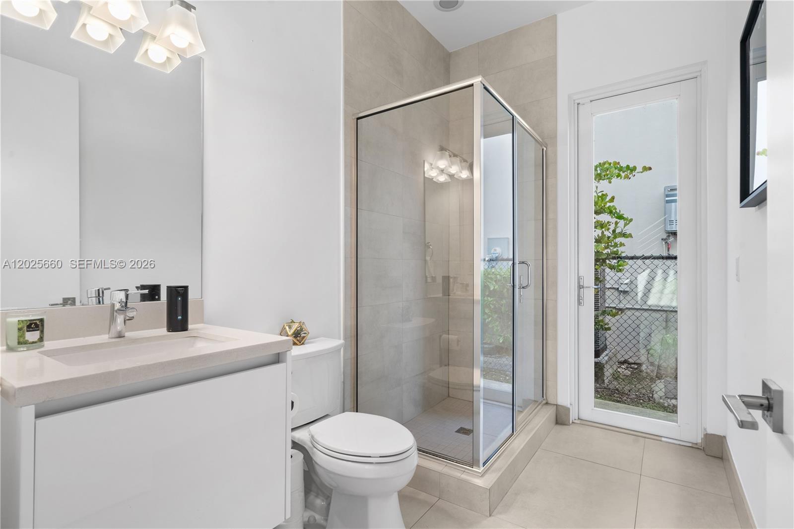 DORAL COMMONS RESIDENTIAL - Residential