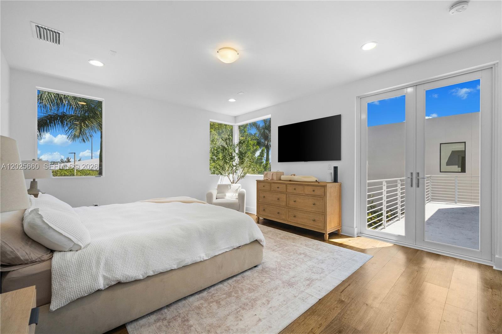 DORAL COMMONS RESIDENTIAL - Residential