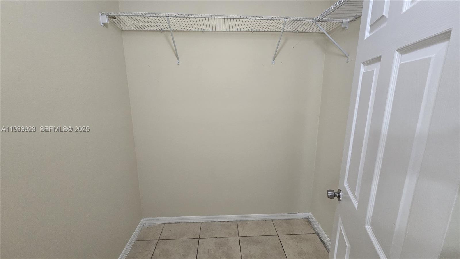 COUNTRY LAKE PARK 1ST ADD - Residential