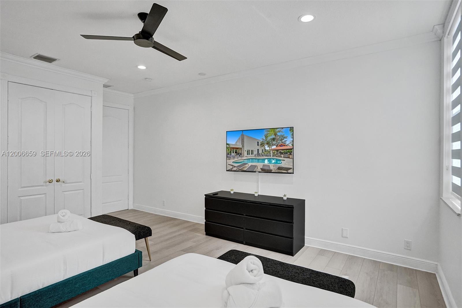 CHAMBERS LAND CO SUB NE1/ - Residential