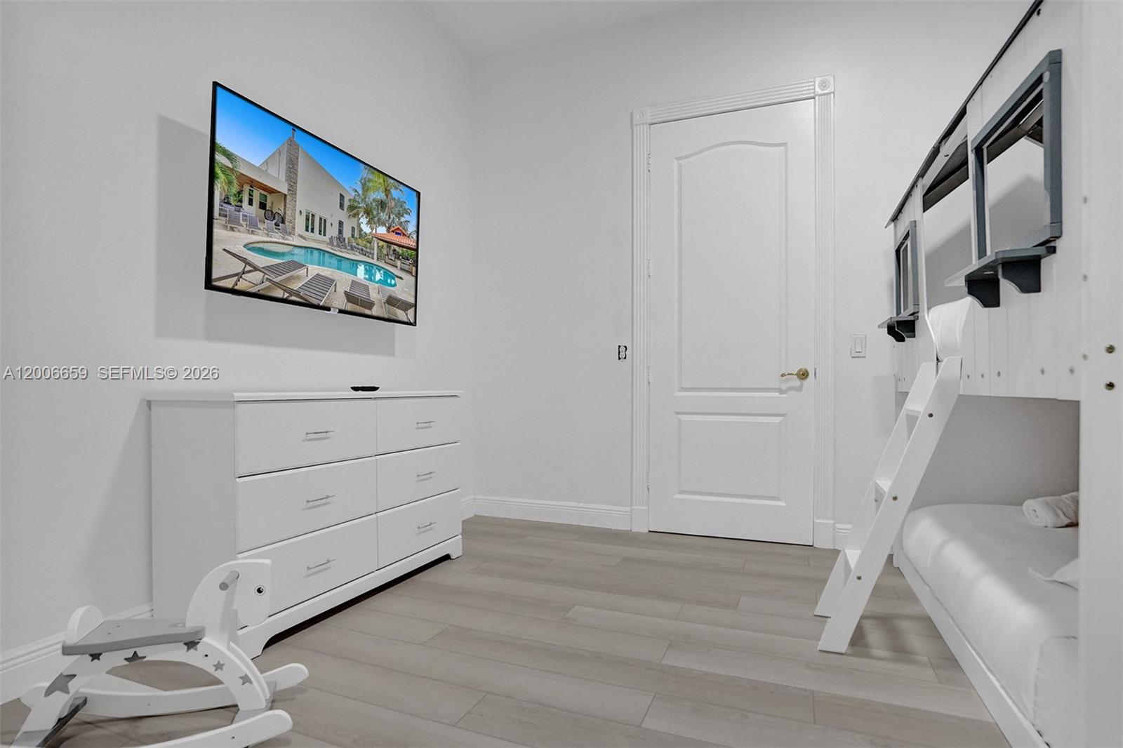 CHAMBERS LAND CO SUB NE1/ - Residential