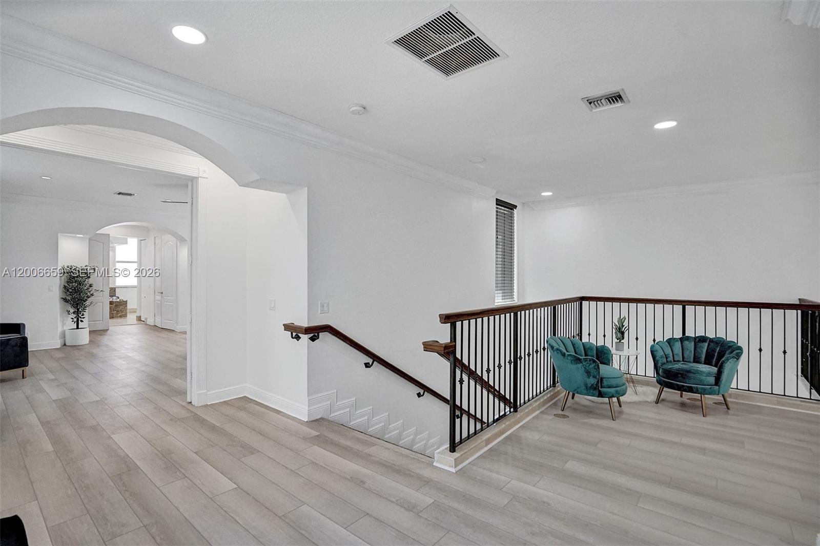 CHAMBERS LAND CO SUB NE1/ - Residential