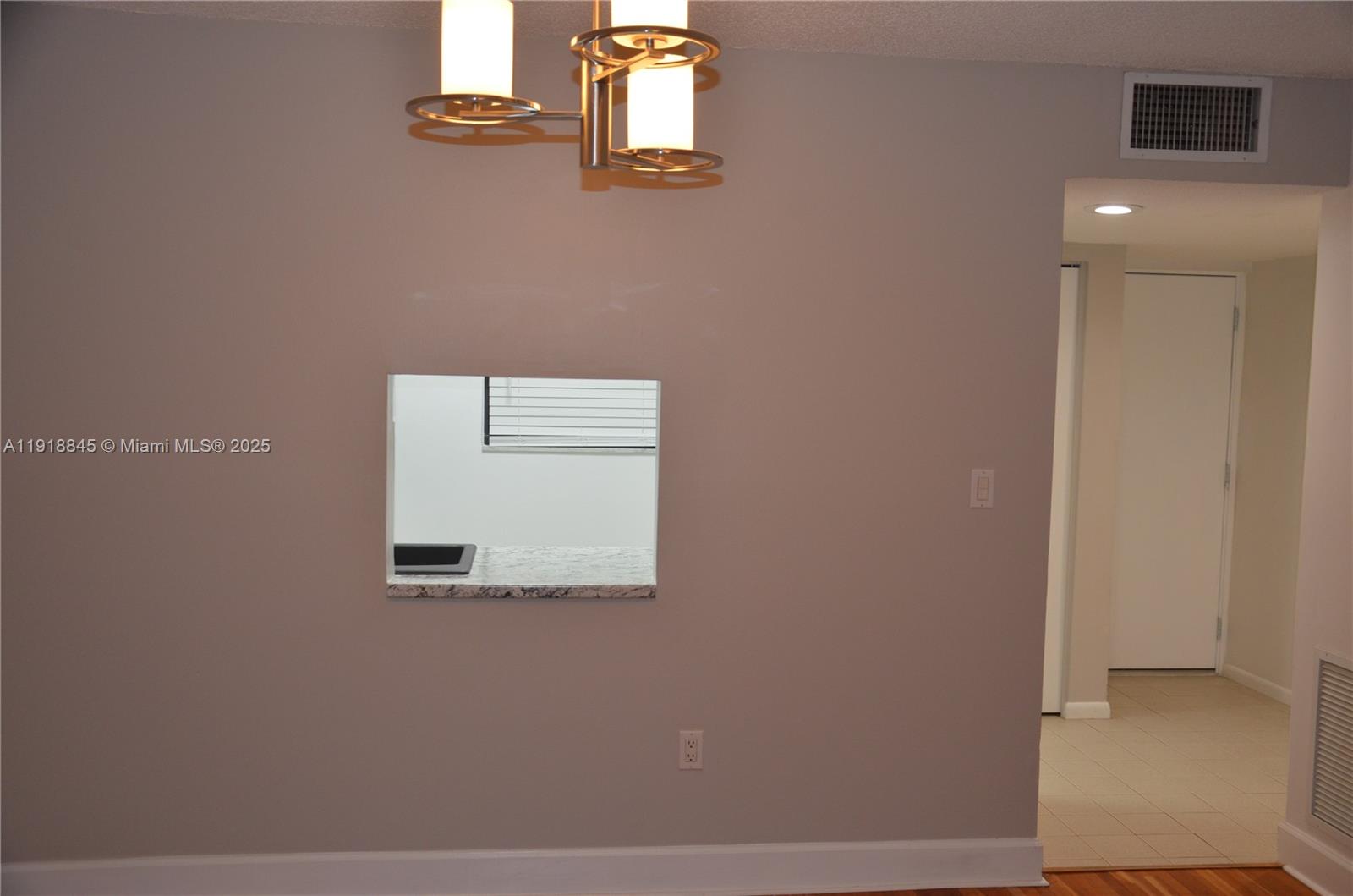 JACARANDA VILLAS NO 1 CON - Residential Lease