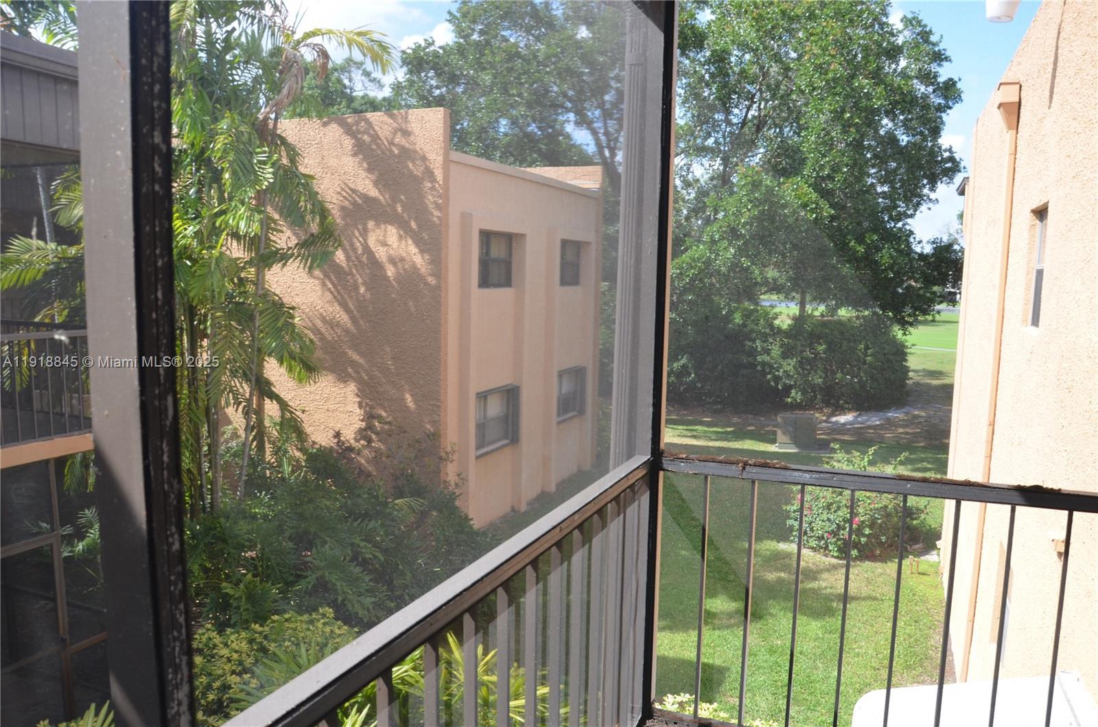 JACARANDA VILLAS NO 1 CON - Residential Lease