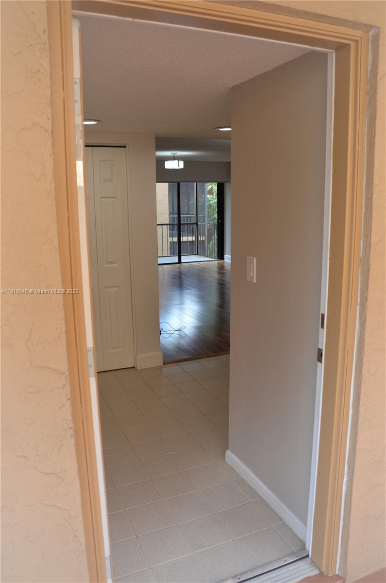 JACARANDA VILLAS NO 1 CON - Residential Lease