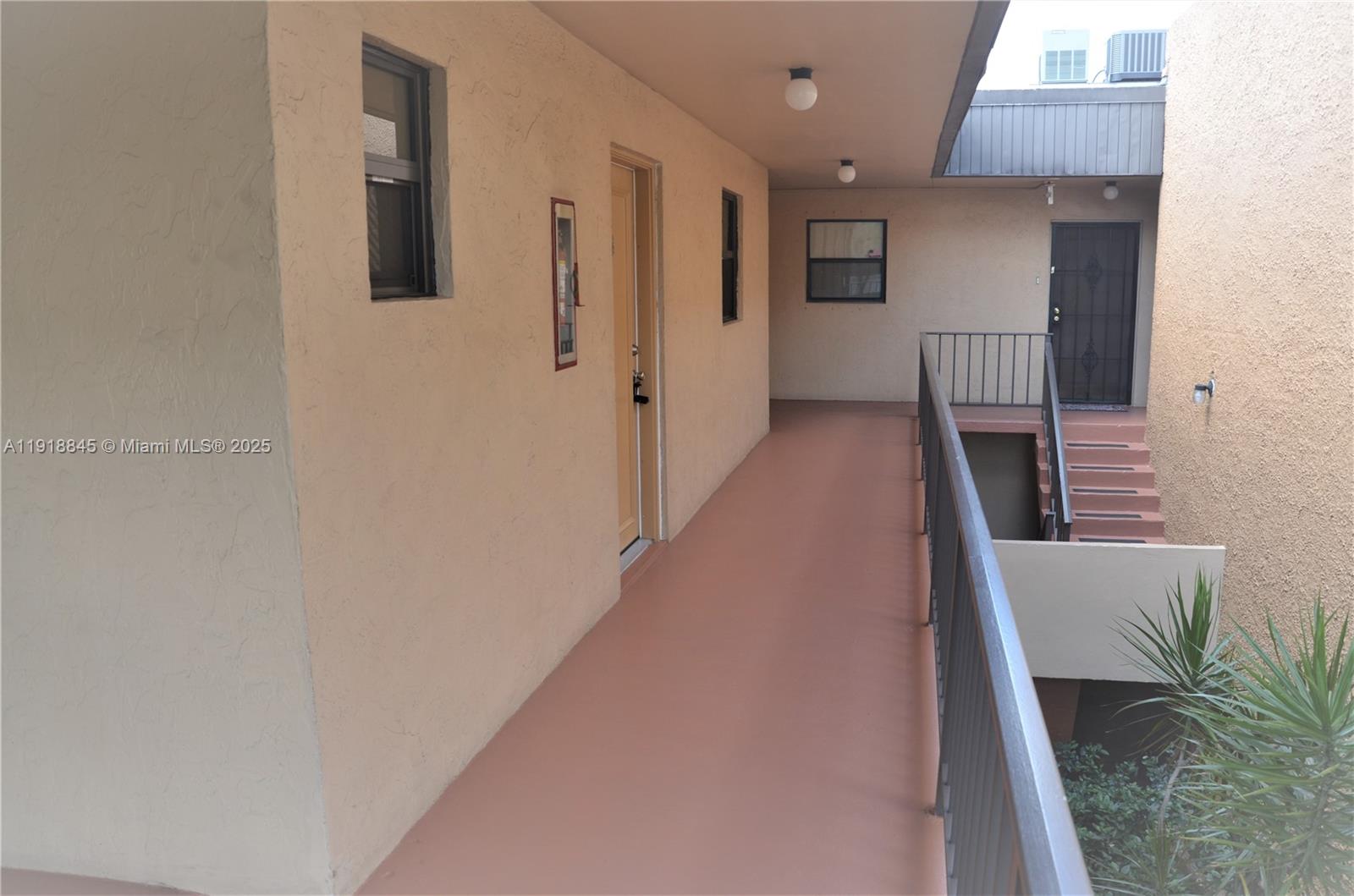 JACARANDA VILLAS NO 1 CON - Residential Lease