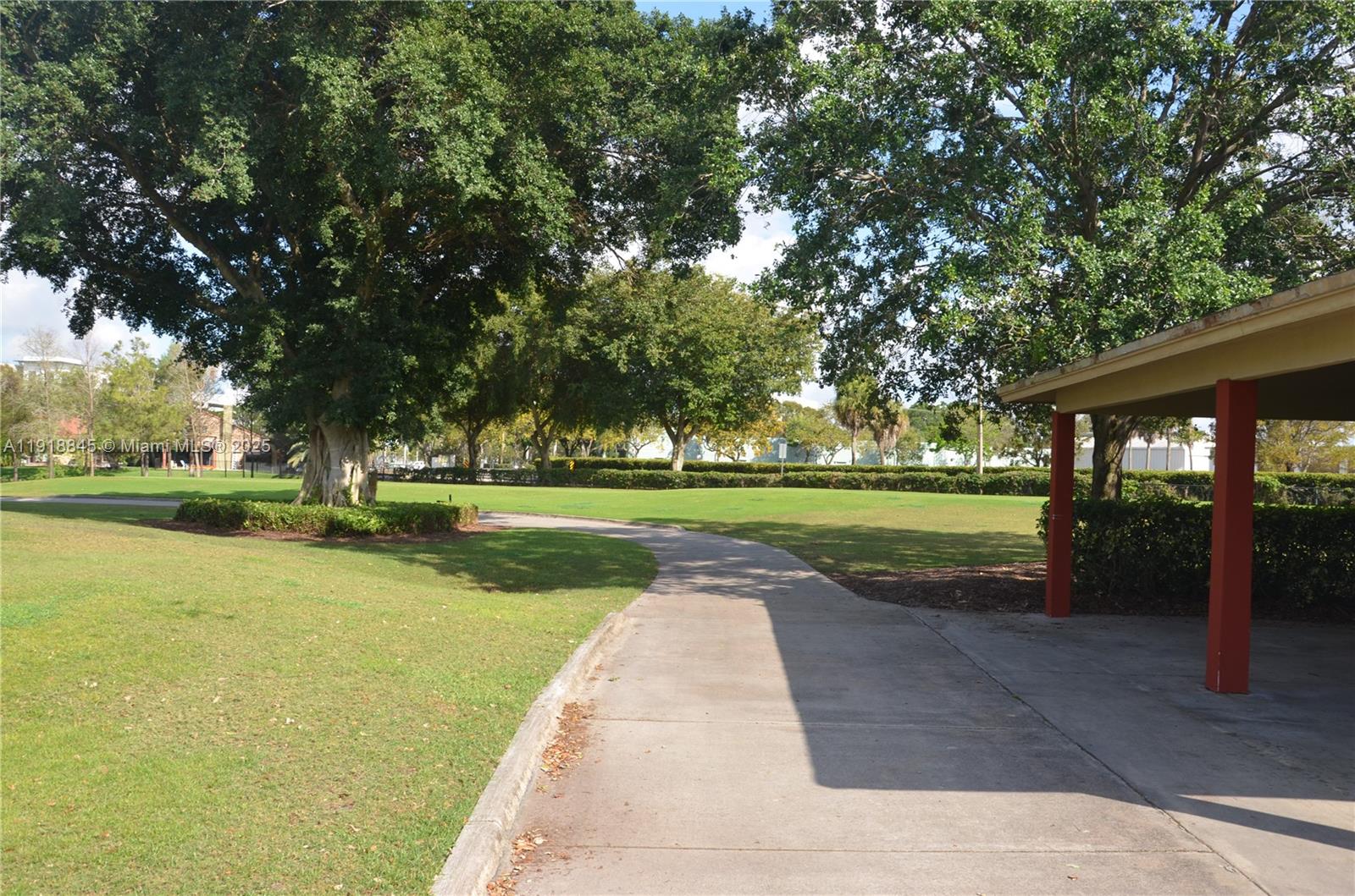 JACARANDA VILLAS NO 1 CON - Residential Lease