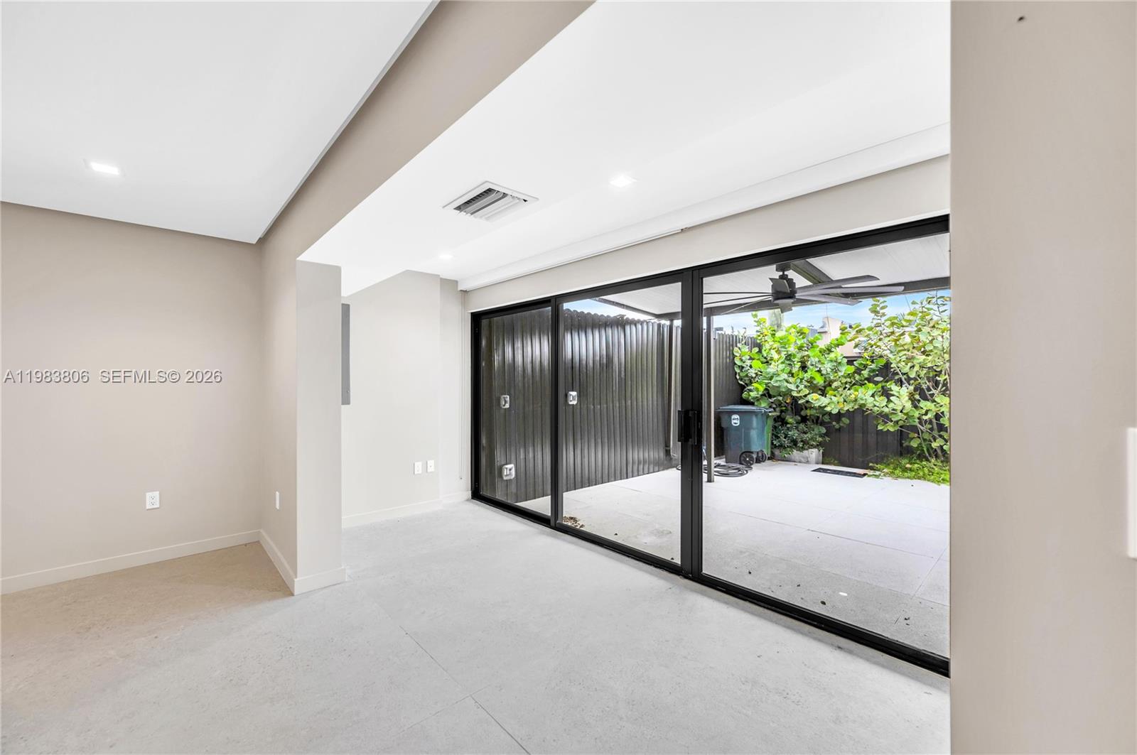 COLLONADE CONDO - Residential Lease