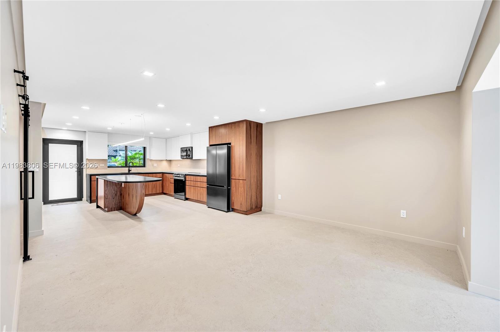 COLLONADE CONDO - Residential Lease