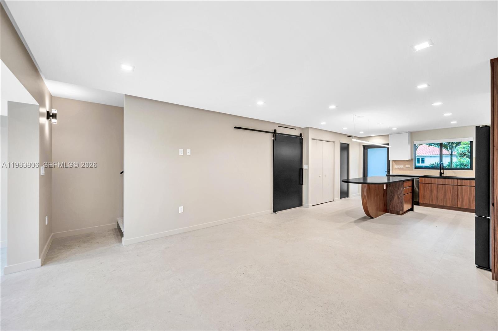 COLLONADE CONDO - Residential Lease