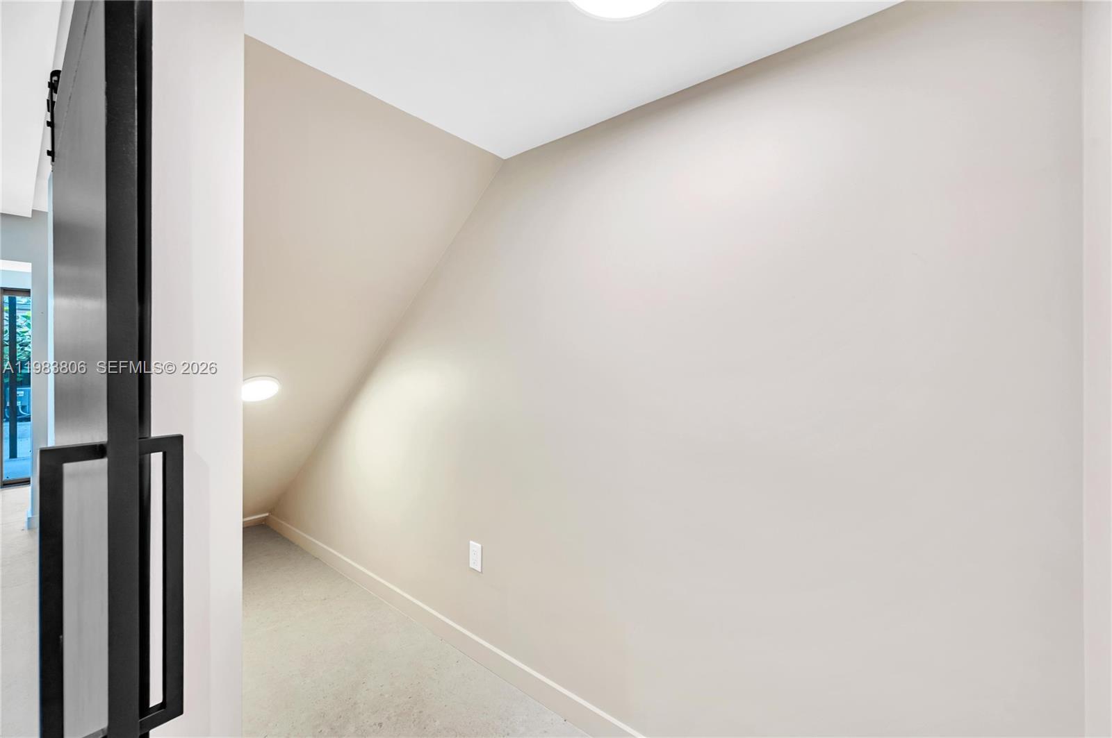 COLLONADE CONDO - Residential Lease