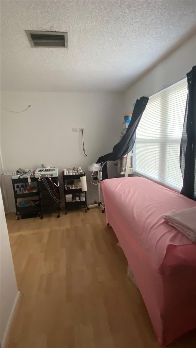 CORAL SPRINGS SUB NO 1 - Residential