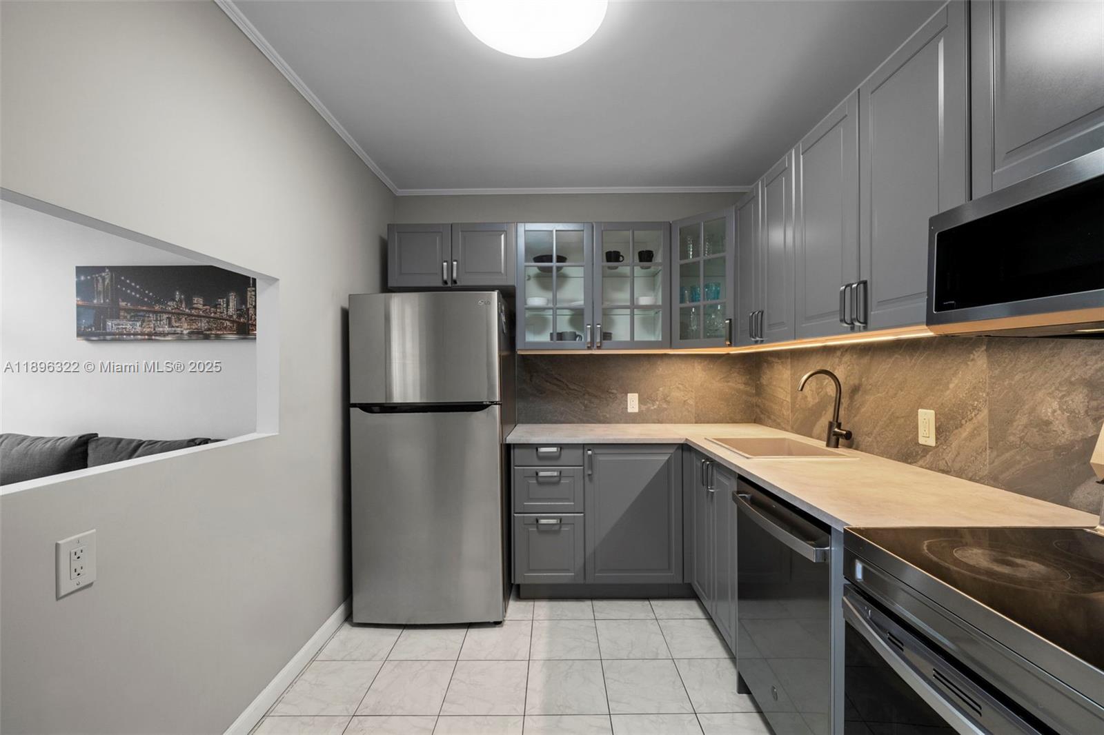 CORONADO CONDO- TOWER II - Residential