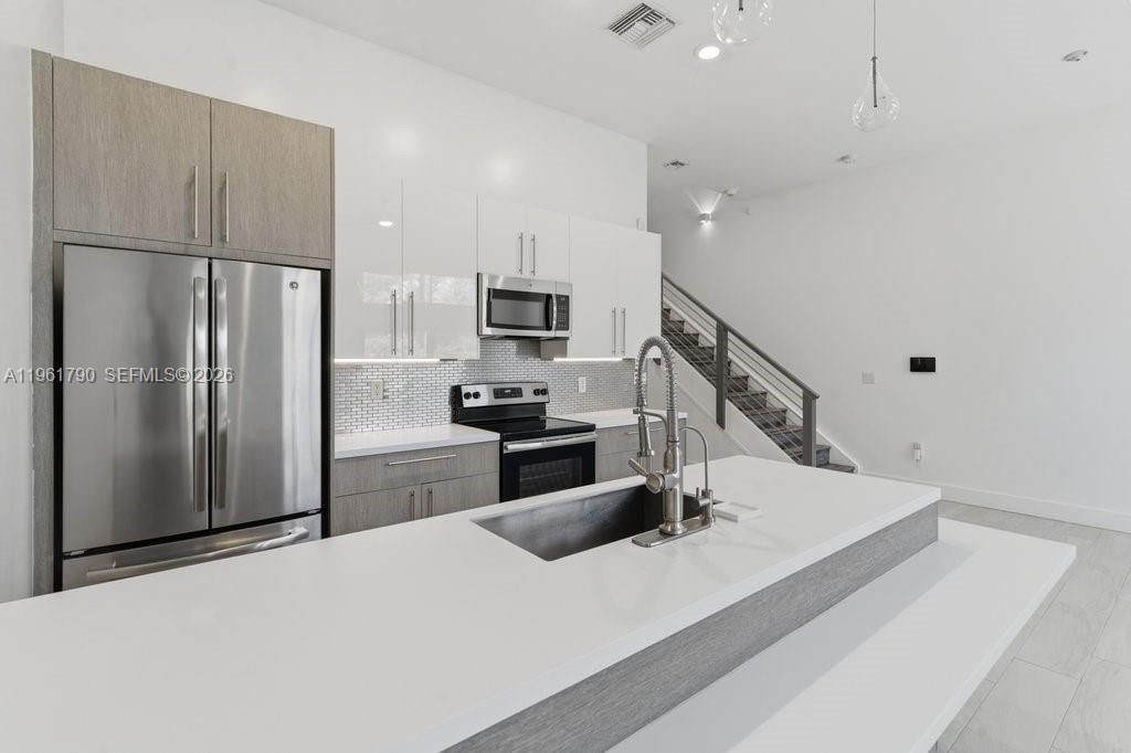 PLANTATION BUSINESS PARK - Residential