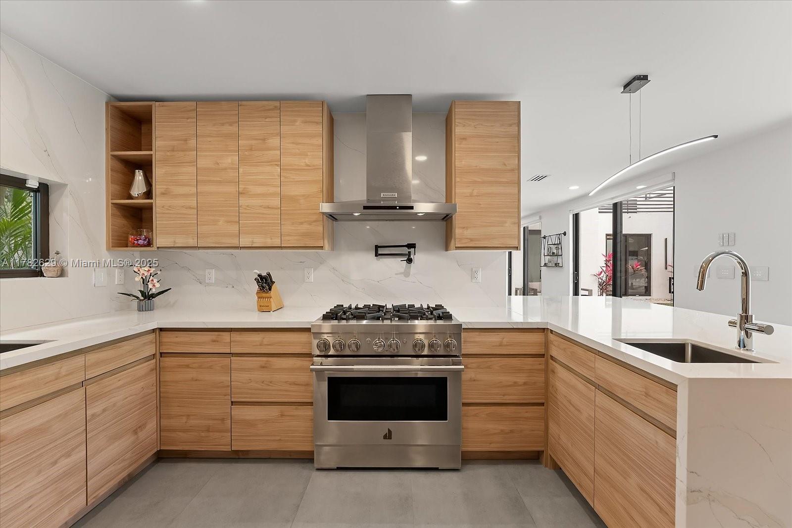 CUTLER NURSERY ESTATES - Residential