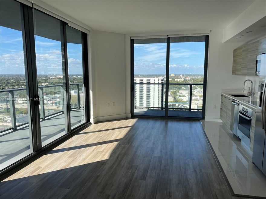 Hyde Midtown, 2BD/2BA corner unit, brand new laminate woodgrain floors throughout. Split bedroom plan. Large wrap around balcony. Unit features top of the line stainless steel appliances, newer washer & dryer, window treatments and more. Amazing pool deck with Biscayne Bay and Skyline views and all the amenities such as tennis court, full service spa, state-of-the-Art Fitness Center with a spinning studio, movie theater and more. One valet parking space included. Located in the heart of Midtown steps away from all the restaurants and shopping. Easy access to highways will take you to the Airport or Miami Beach in minutes. Walking distance to Wynwood and Design District!