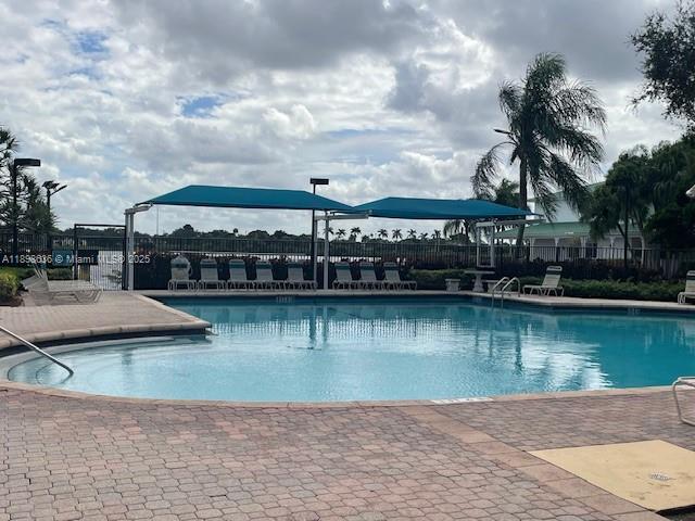 SILVER LAKES AT PEMBROKE - Residential