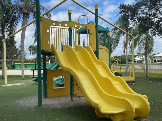 SILVER LAKES AT PEMBROKE - Residential